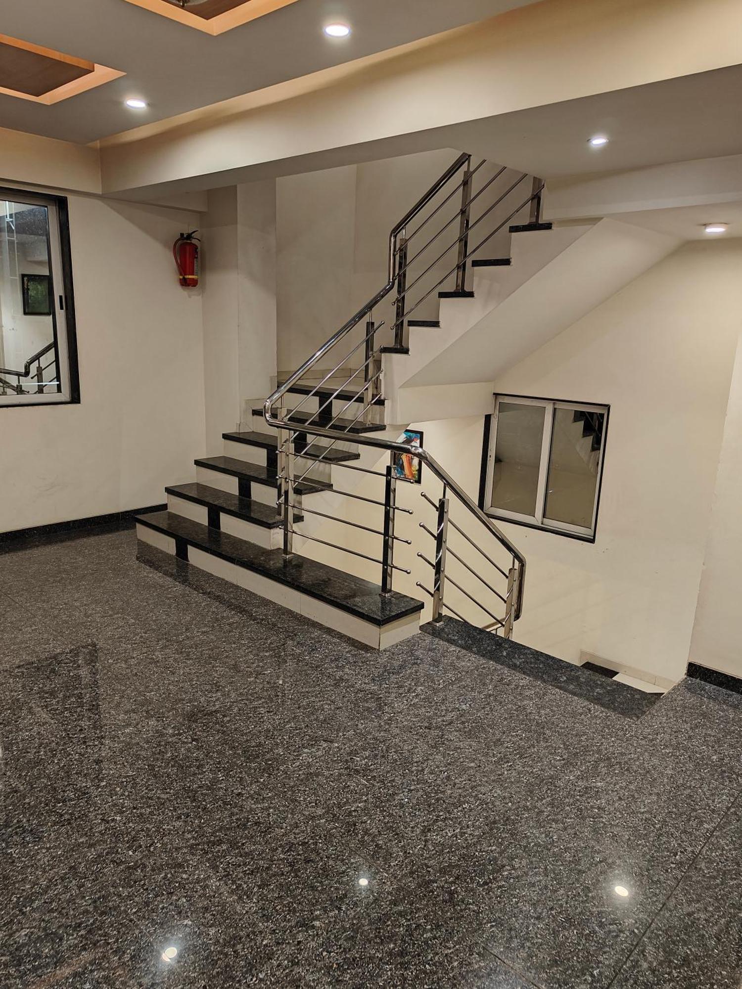 Hotel Sahyog & Rooms 수라트 외부 사진